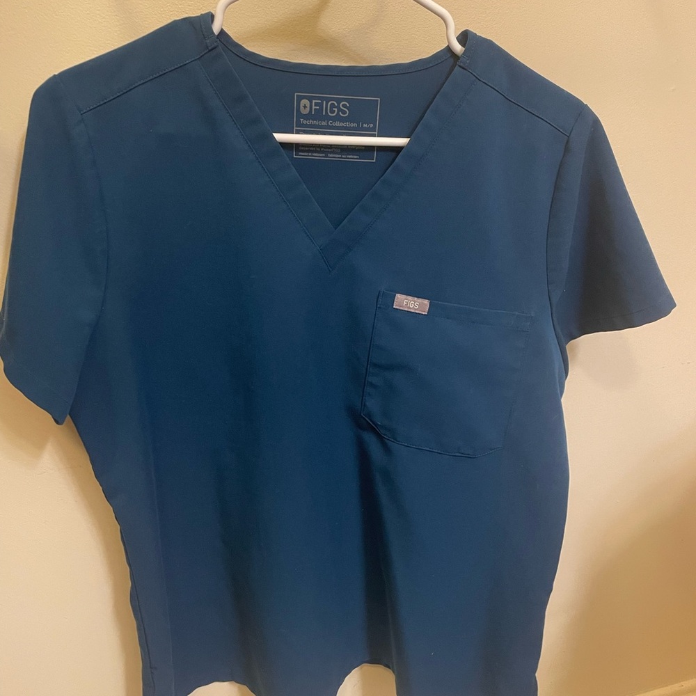 Figs Technical Collection V-Neck Top Deep Reef